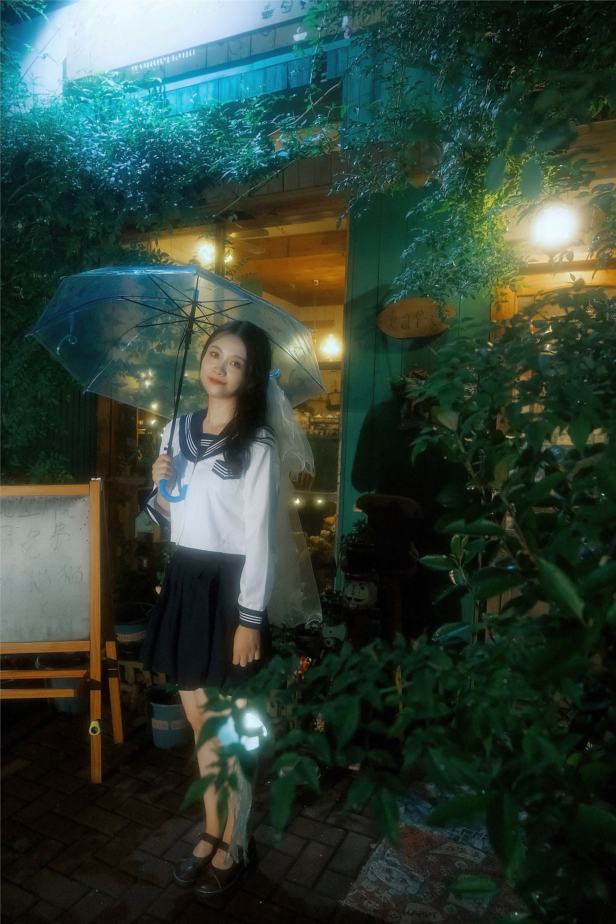 YITUYU 艺图语 2025.03.11 听雨的声音 姜姜